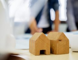 Guide pratique : comment acheter un bien immobilier via une société ?